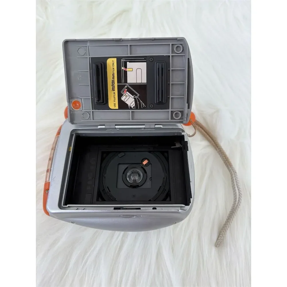 Fujifilm Instax Mini 20‎ Instant Film Camera Orange w/ Flash